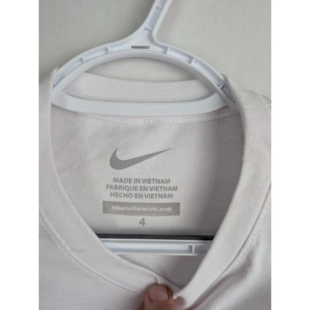Nike Boys White Just Do It Long Sleeve Graphic Tee Shirt Size 4 NWT